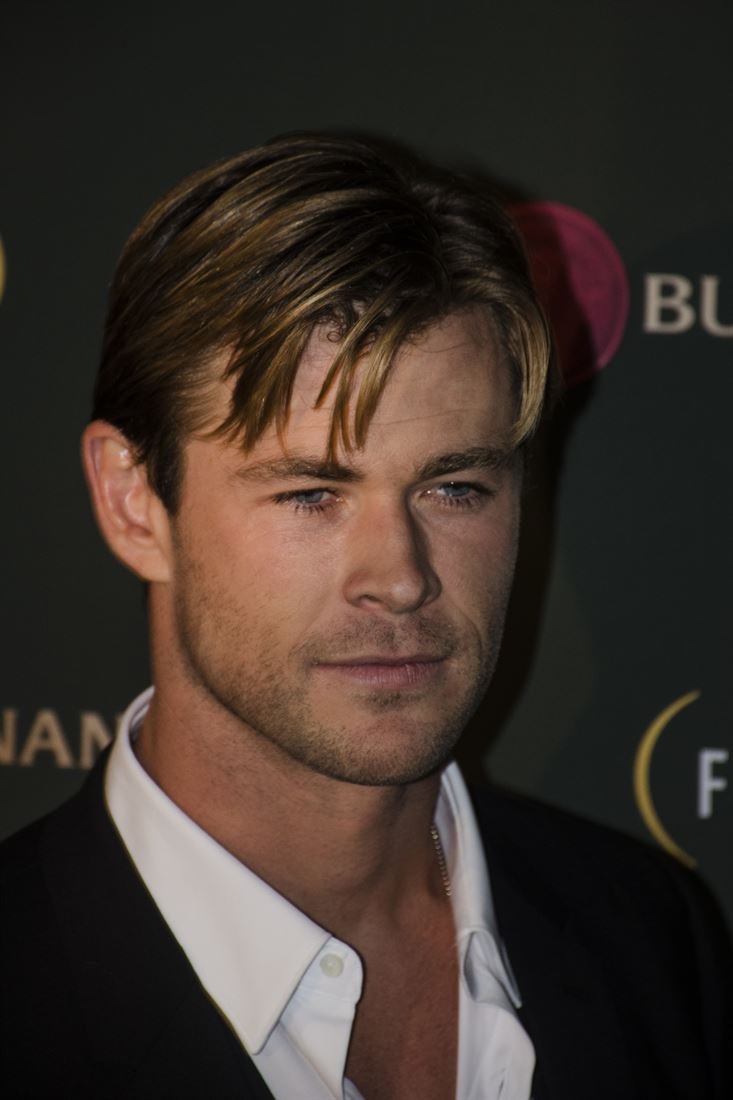 Chris Hemsworth, Embajador Buchanan's